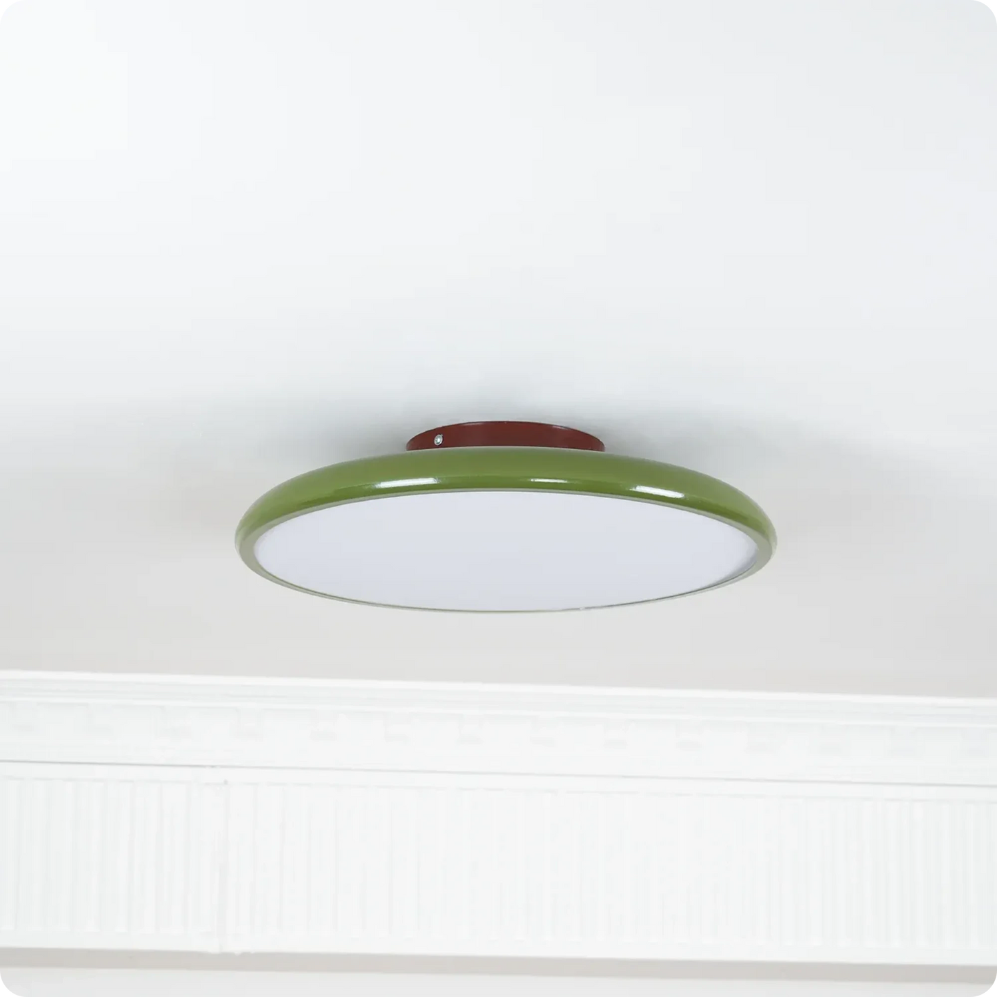 Plafonnier LED rond en métal avec design moderne et décoratif - PlafonnierDeco