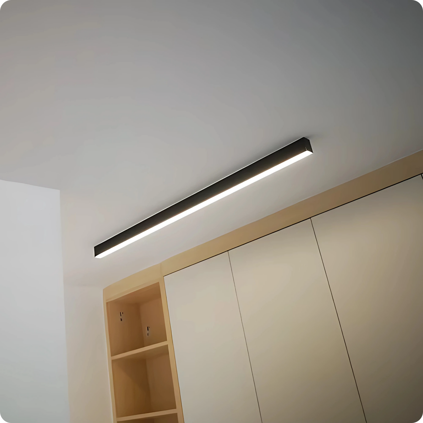 Plafonnier LED Longue Bande - Style Minimaliste Épuré - PlafonnierDeco