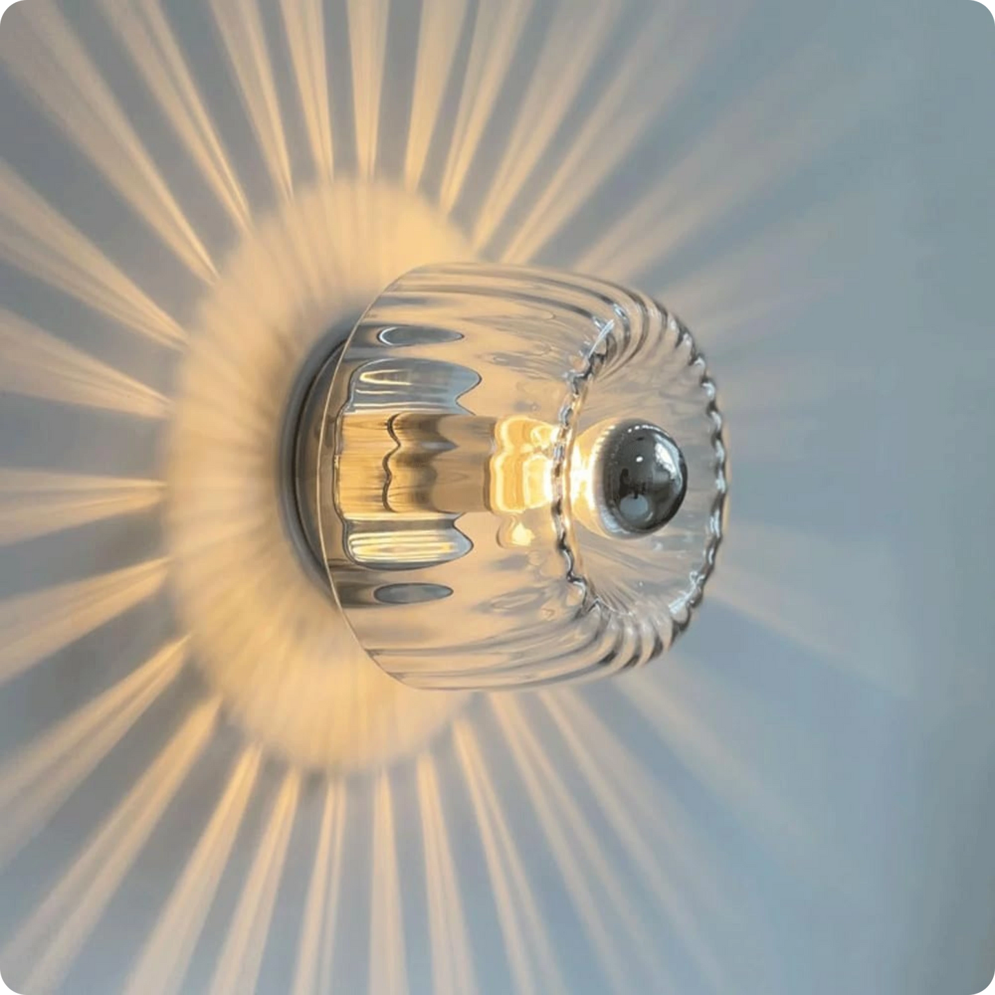 Plafonnier en verre Bauhaus avec effet de lumière or ou argent