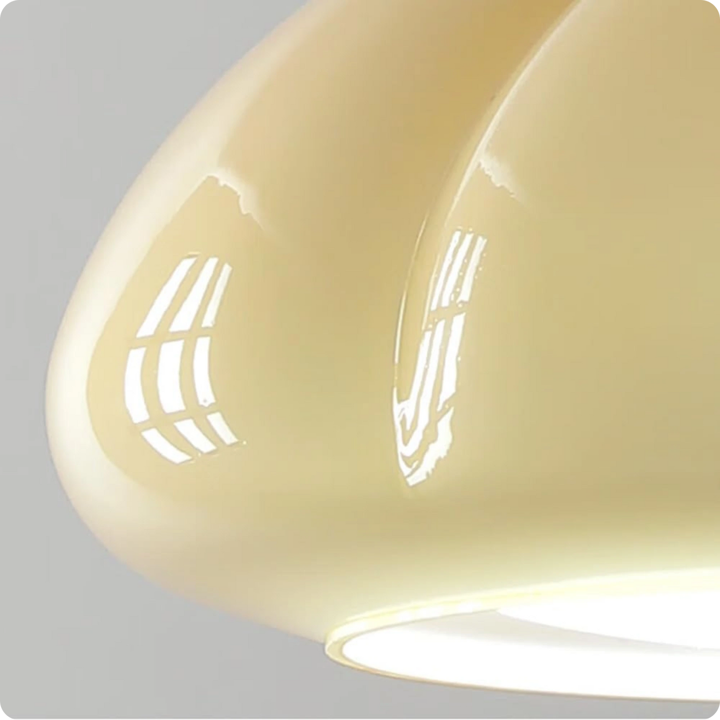Plafonnier moderne en résine et cuivre avec ampoule LED pour un éclairage doux