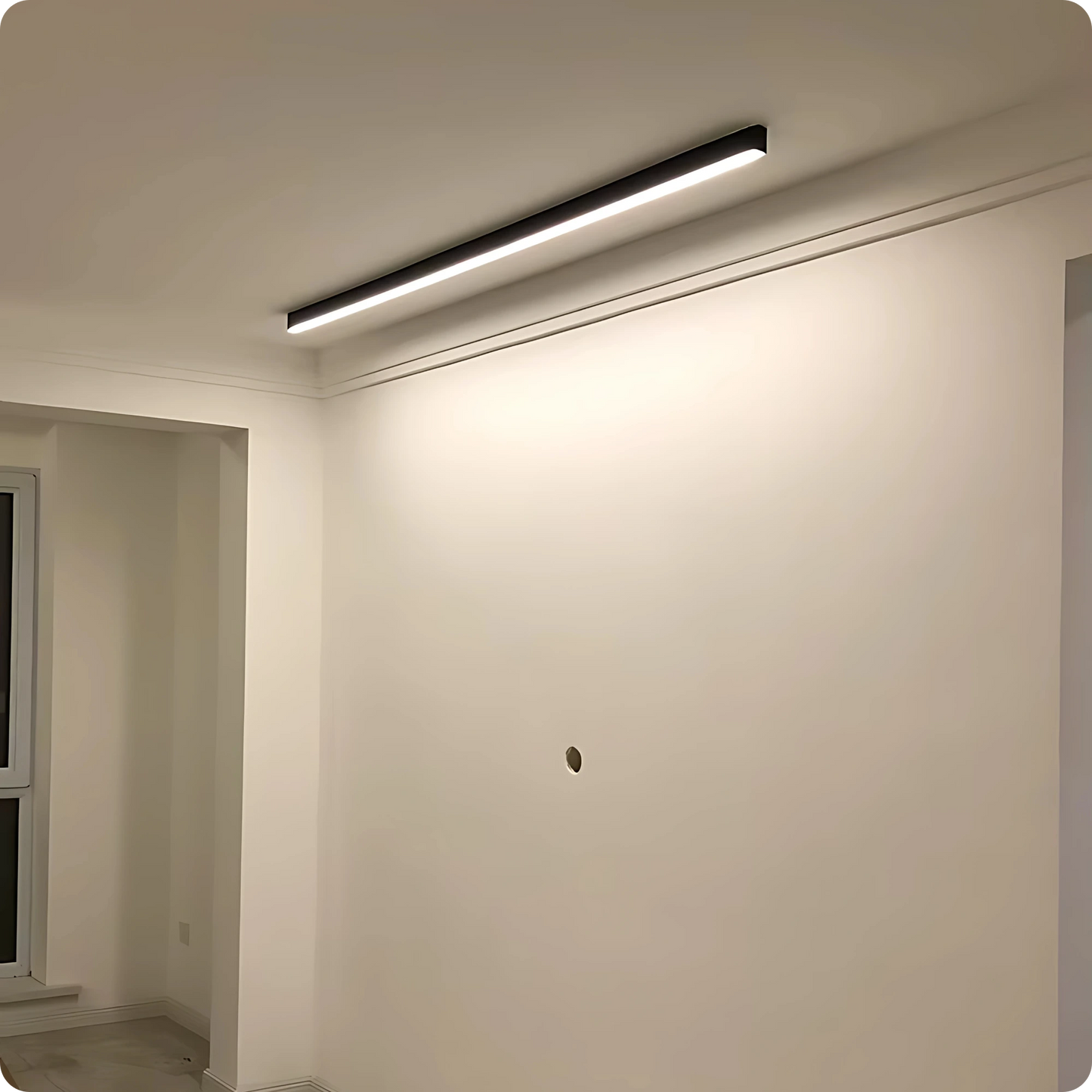 Plafonnier LED Longue Bande - Style Minimaliste Épuré - PlafonnierDeco