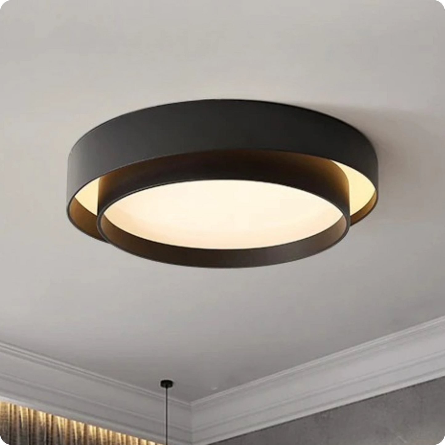 Plafonnier design circulaire en fer et acrylique avec lumière modulable - PlafonnierDeco