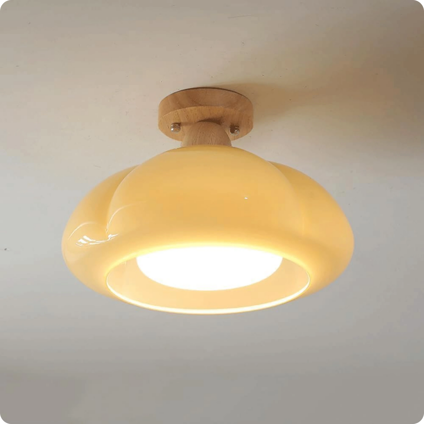 Plafonnier moderne en résine et cuivre avec ampoule LED pour un éclairage doux