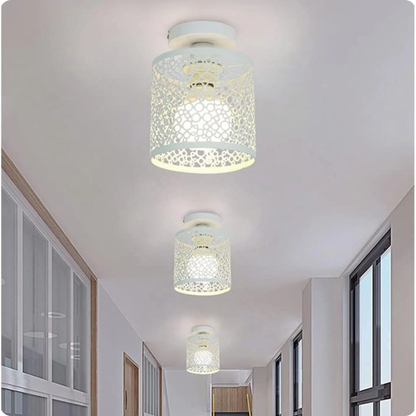 Plafonnier design en métal noir pour un style rétro et raffiné