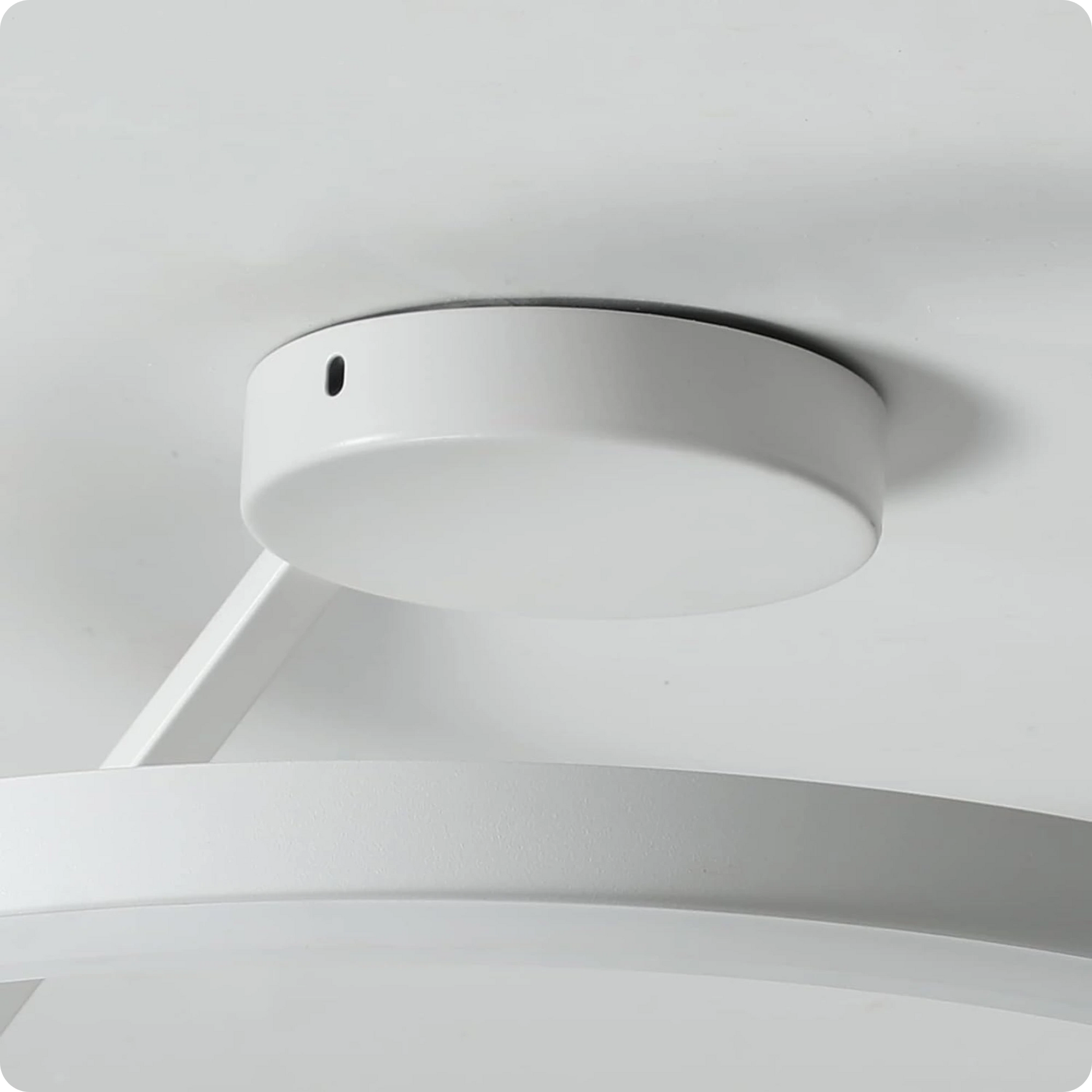 Plafonnier Design LED Anneau Blanc Minimaliste à Intensité Réglable - PlafonnierDeco
