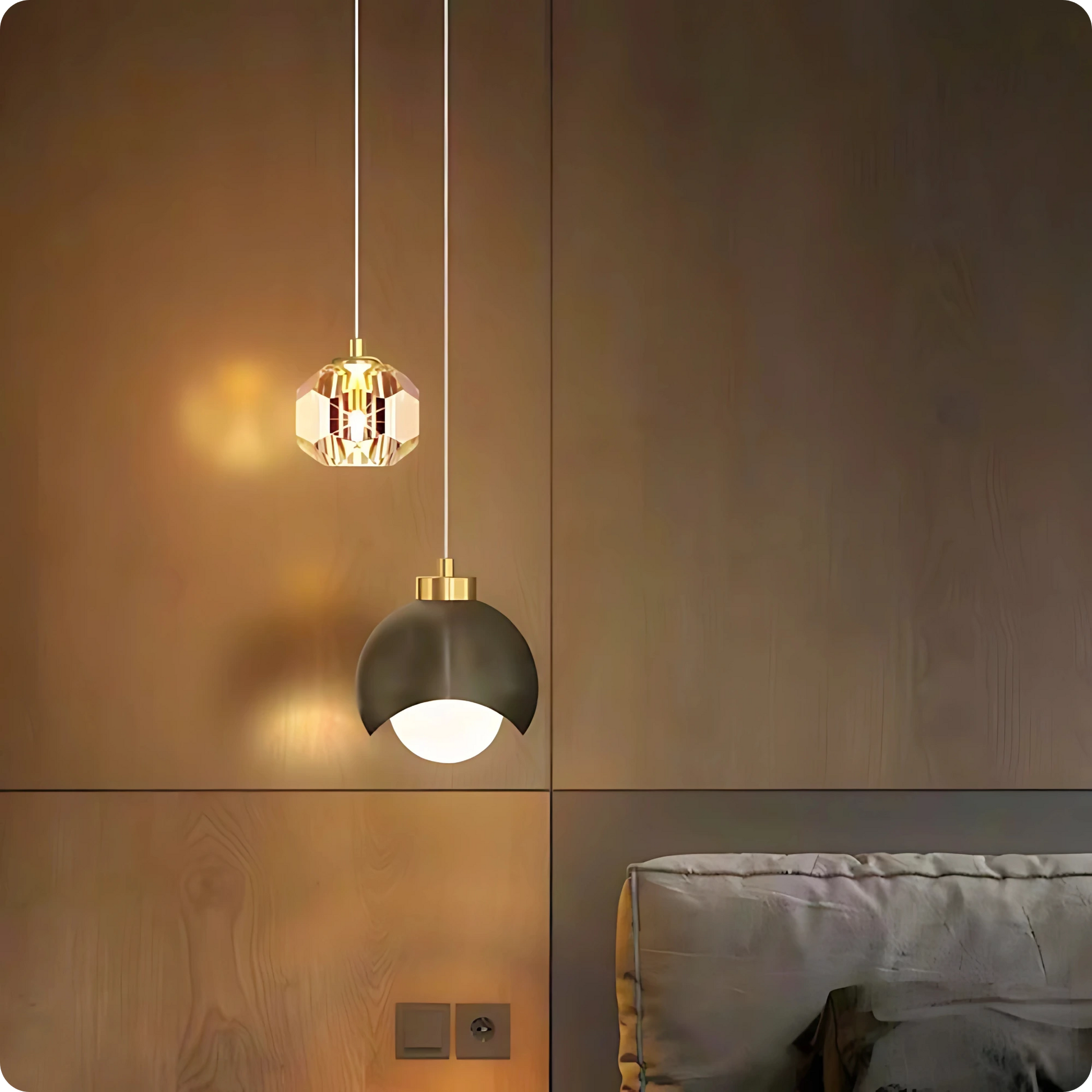 Plafonnier Suspendu Cristal et Métal Doré - Style Nordique avec Ampoules LED - PlafonnierDeco