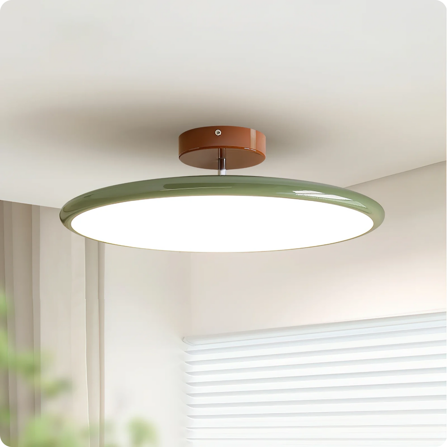 Plafonnier LED rond en métal avec design moderne et décoratif - PlafonnierDeco