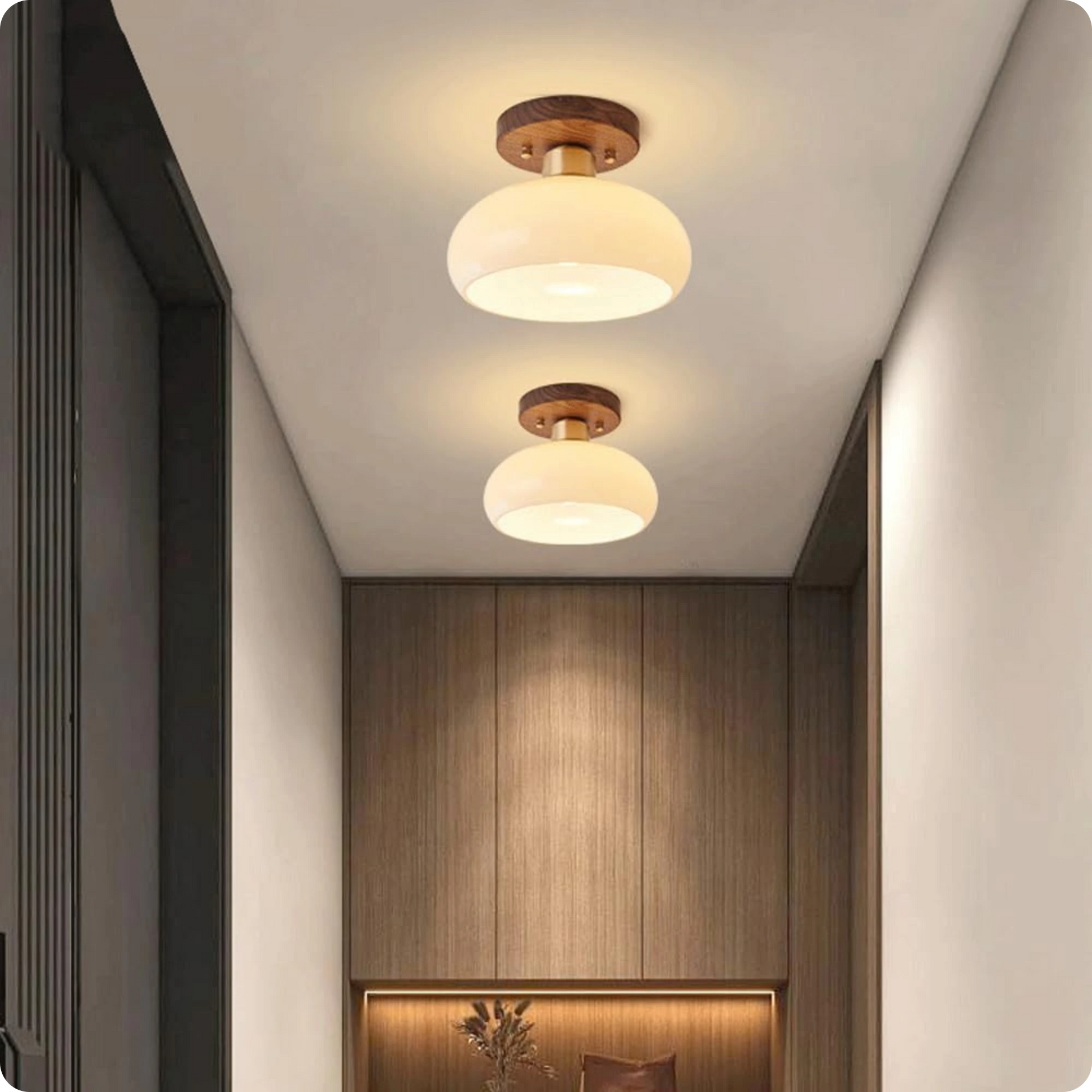 Plafonnier design laiton et verre dépoli – Lumière douce et chic - PlafonnierDeco