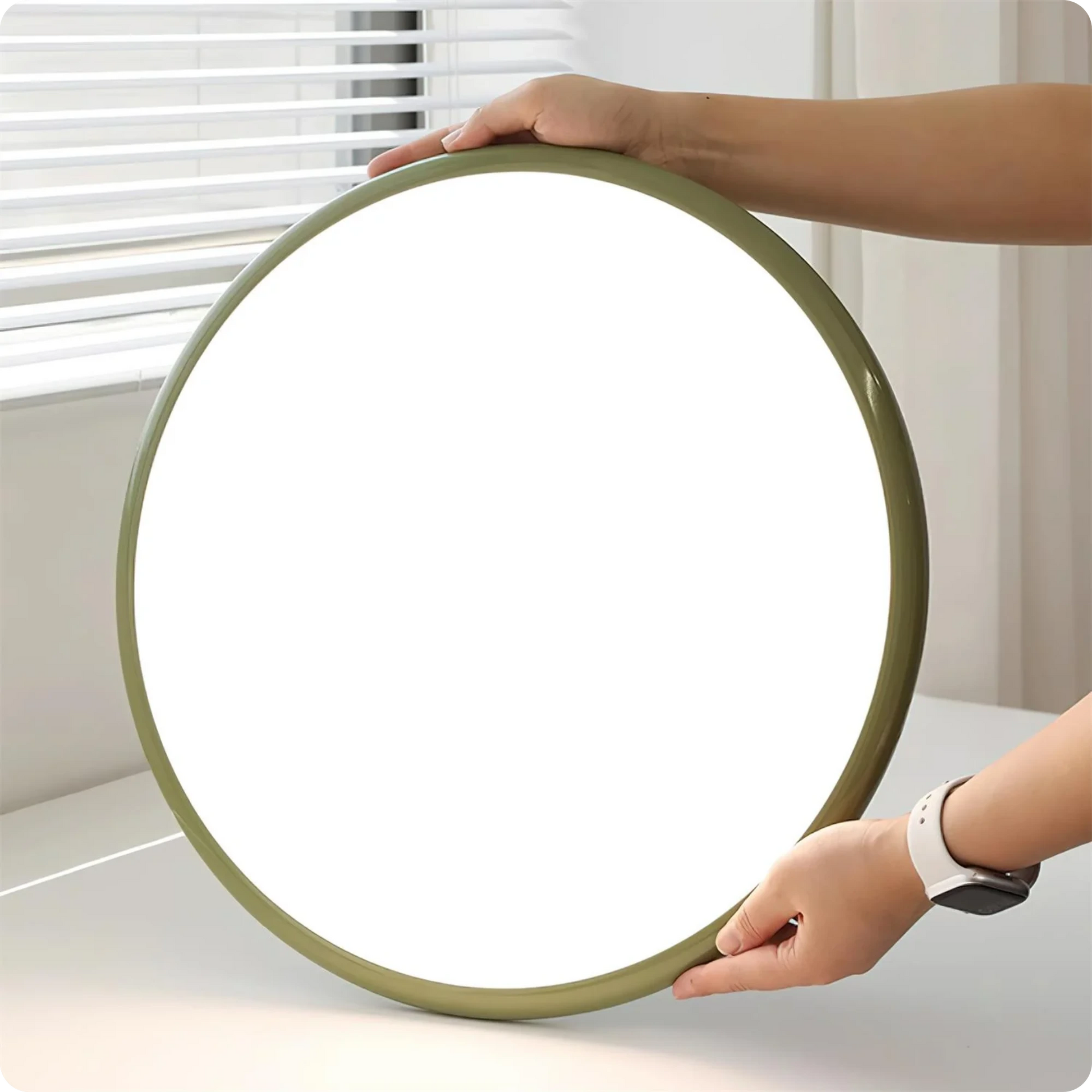 Plafonnier LED rond en métal avec design moderne et décoratif - PlafonnierDeco