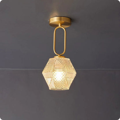 Plafonnier en Verre Nordique avec Finition Dorée et Éclairage LED Doux - PlafonnierDeco